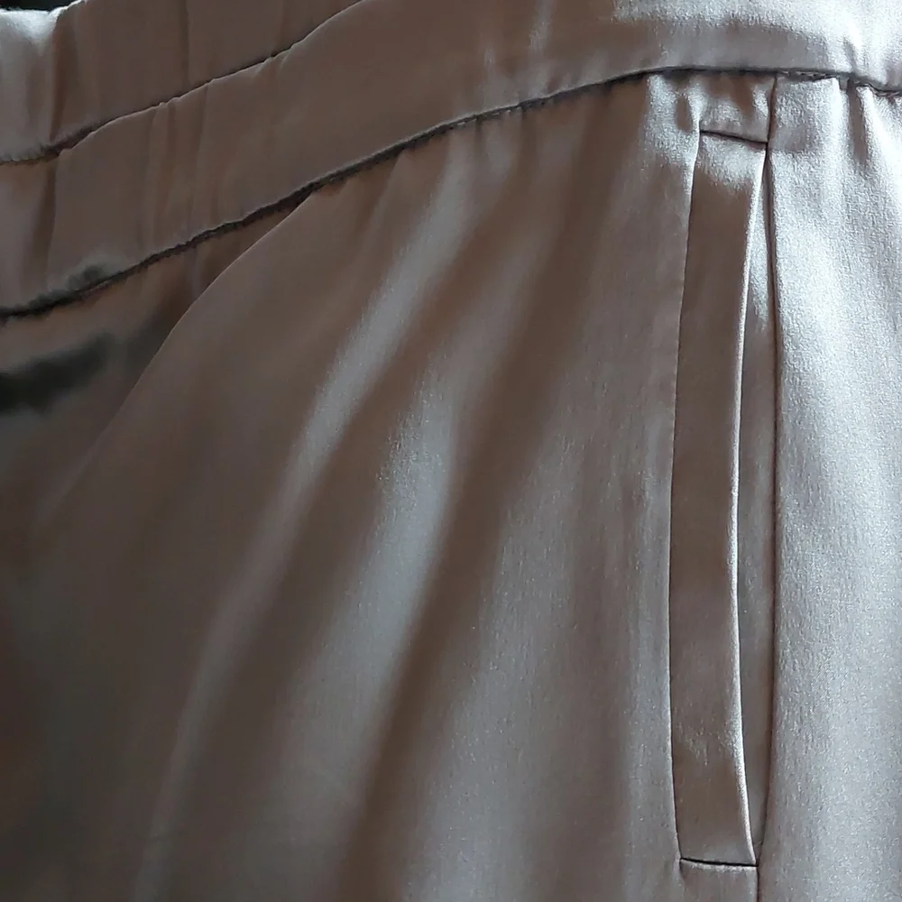 EUC J.Crew 100% silk silver Pewter skirt w/ pockets sz 12 Large elastic waist